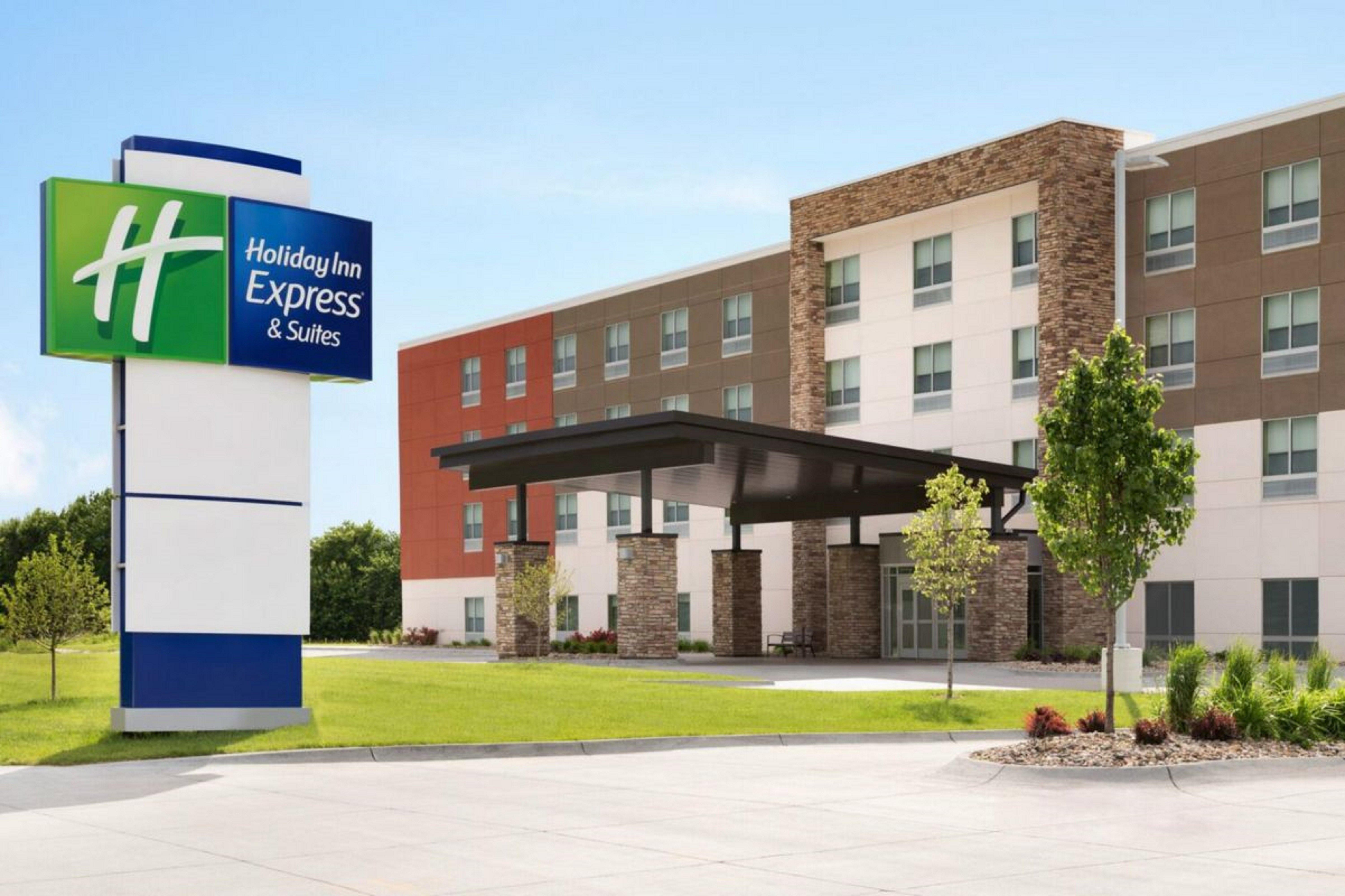 Comfort Inn & Suites Goodland Bagian luar foto