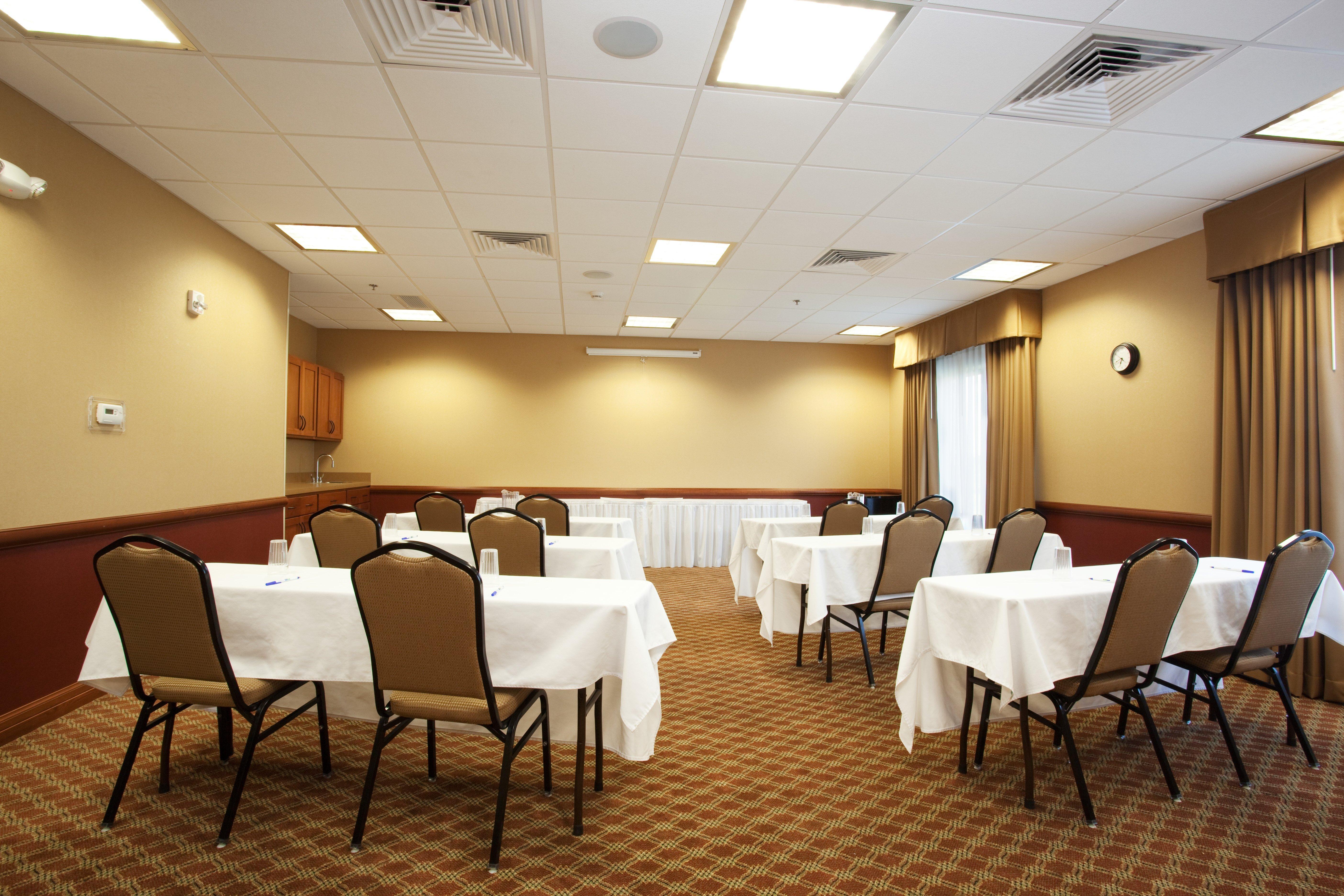 Comfort Inn & Suites Goodland Bagian luar foto