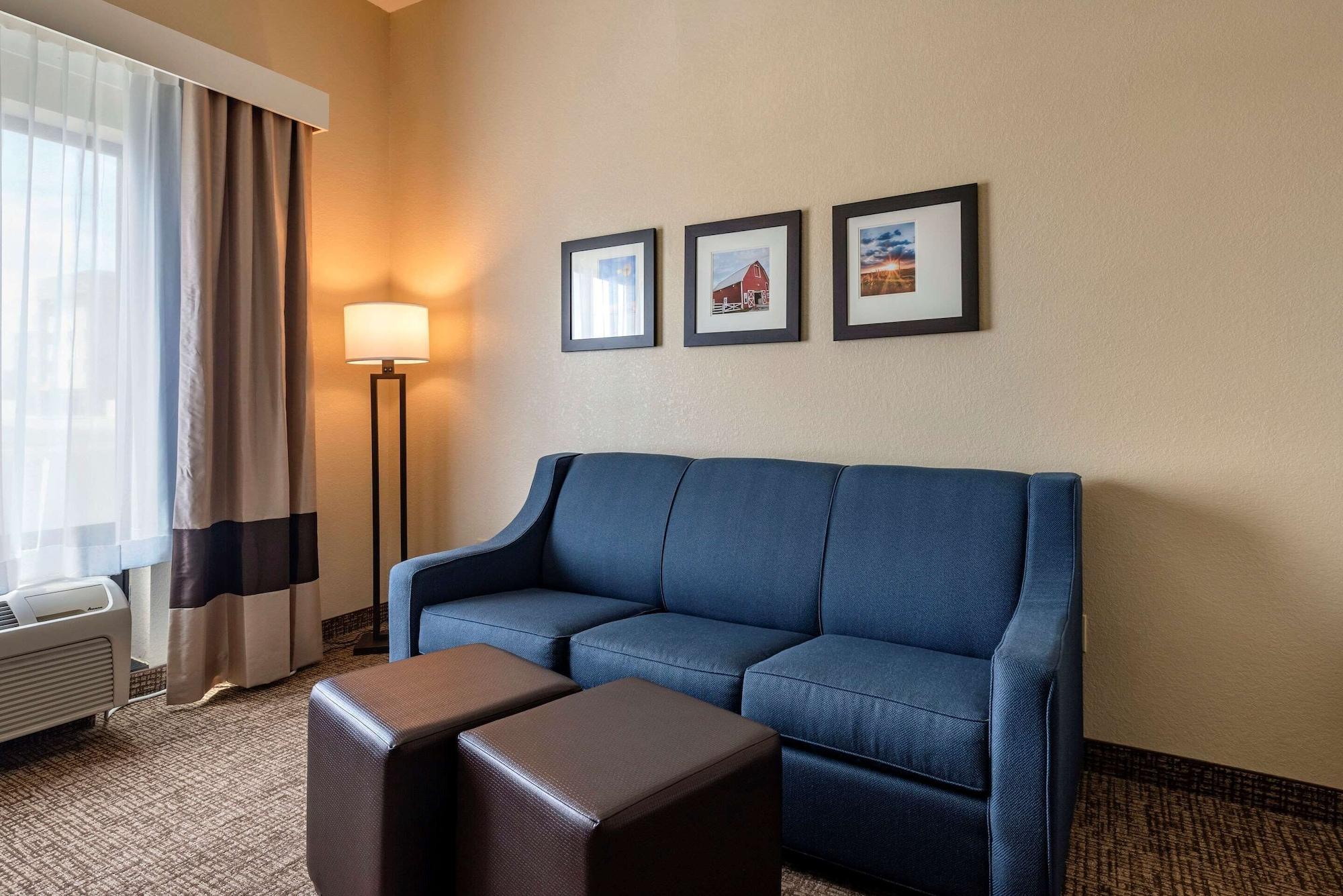 Comfort Inn & Suites Goodland Bagian luar foto