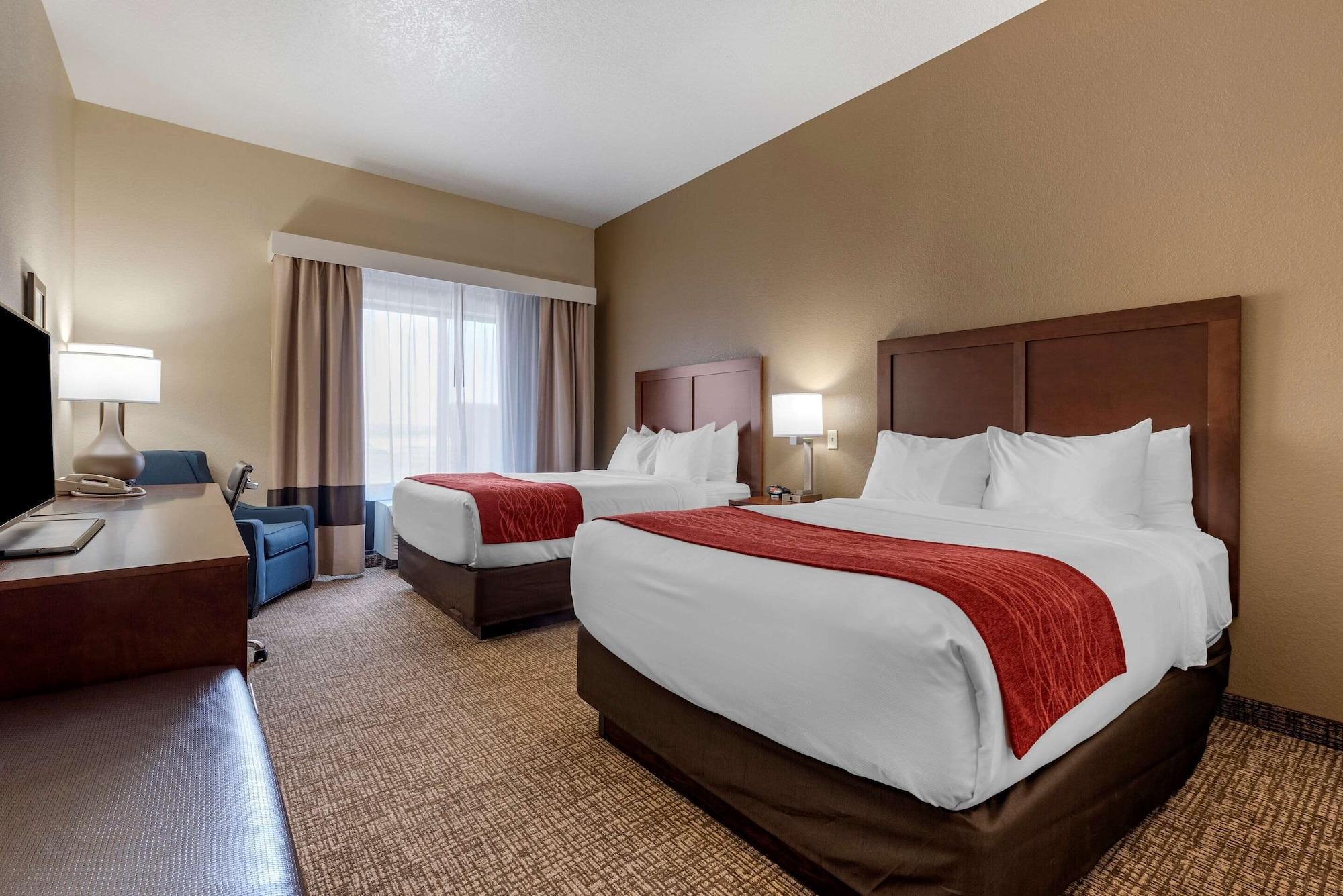 Comfort Inn & Suites Goodland Bagian luar foto